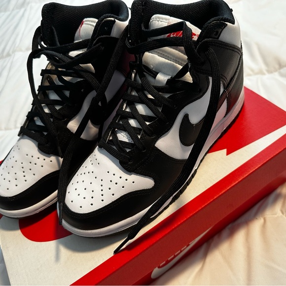 Nike Black and White High Tops - W6.5 - Picture 2 of 6